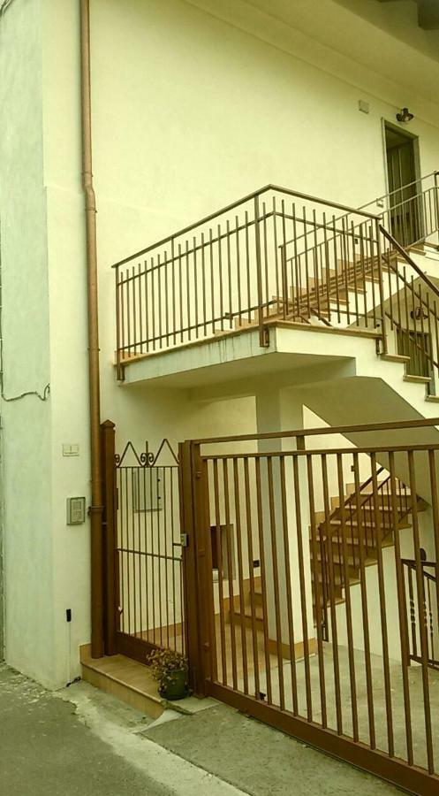 Casa Vacanza Xenia Аджерола Экстерьер фото
